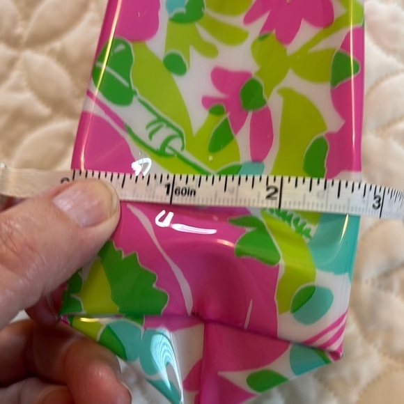 Lilly Pulitzer Vibrant Pink & Green Floral Pouch 100% PVC Wipeable cosmetic Bag - Picture 7 of 9
